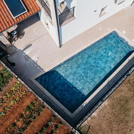 Jakov Villa Frata